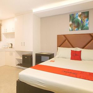 Reddoorz Plus At Seventy Five Inn Near Manila Airport
